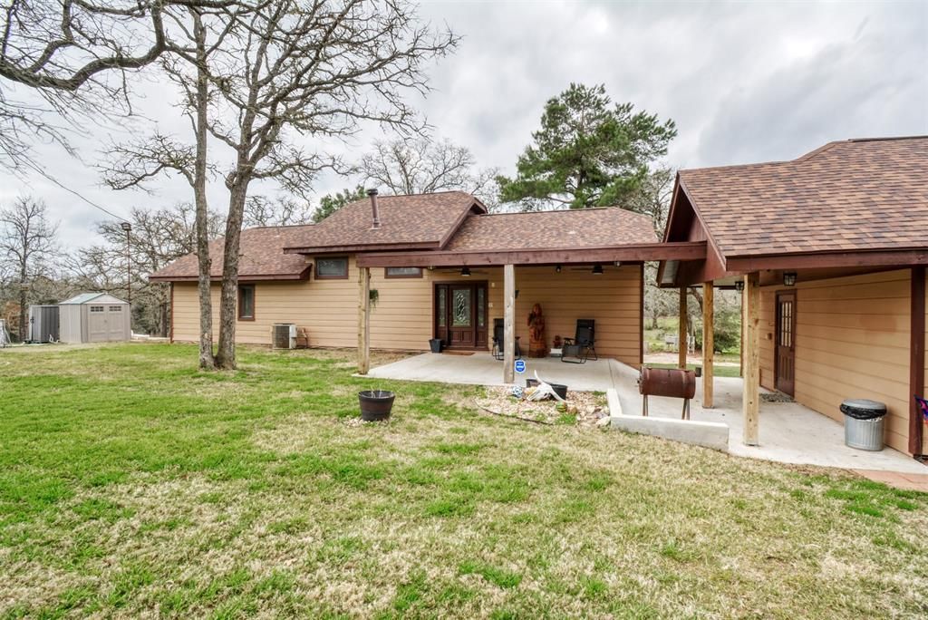 225 Lockwood Rd, Red Rock, TX, 78662 MLS 2891871