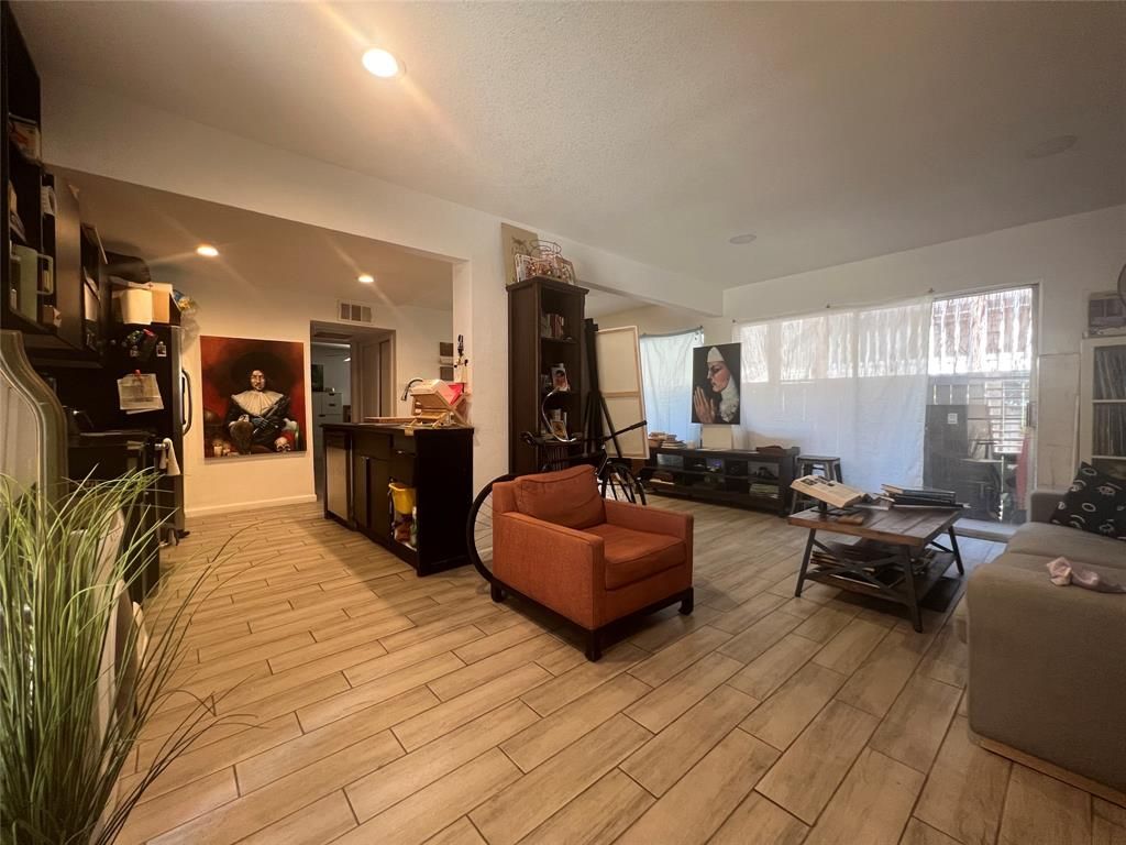 2124 Burton Dr 162, Austin, TX, 78741 MLS 9790701