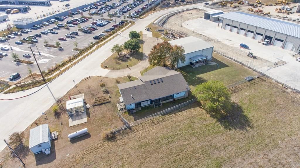 33 Roundville Ln Round Rock Tx 78664