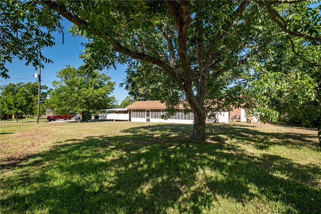 755 E Bellville Street, Giddings, TX, 78942 MLS 8320609
