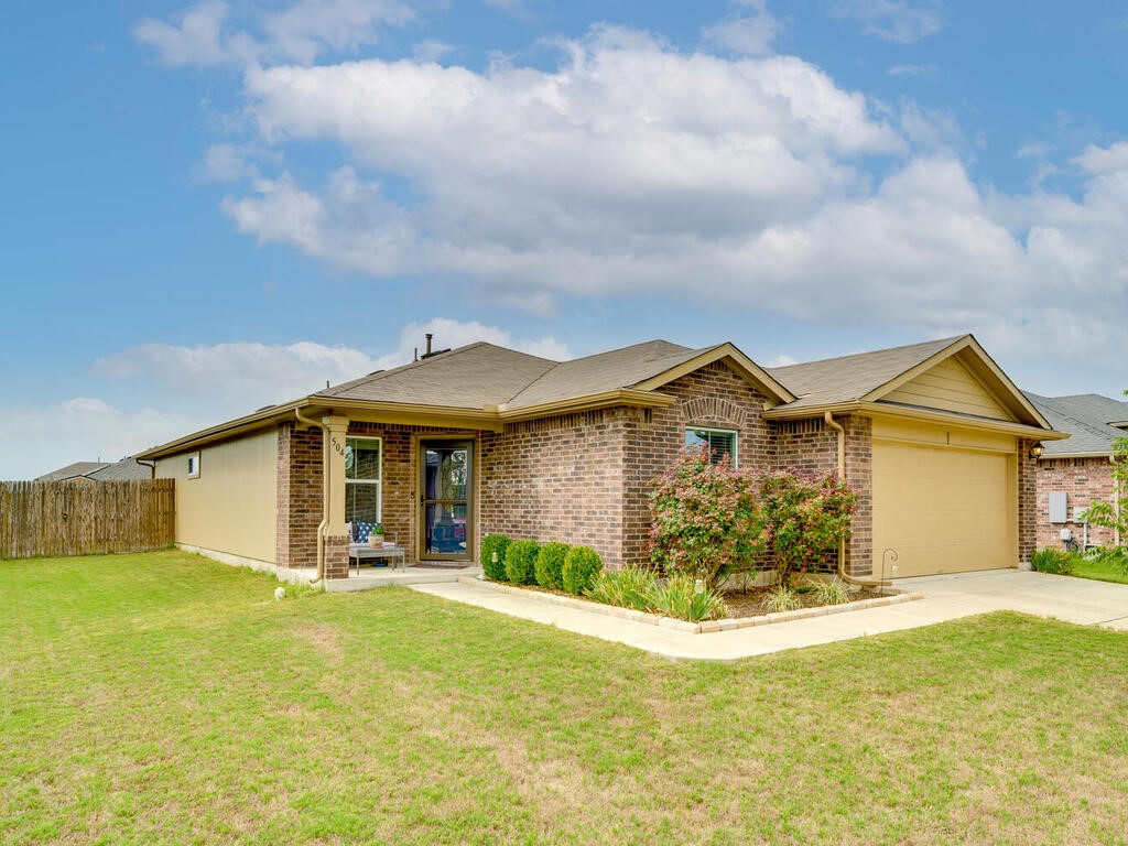 504 Luna Vista Drive, Hutto, TX, 78634 MLS 9307123