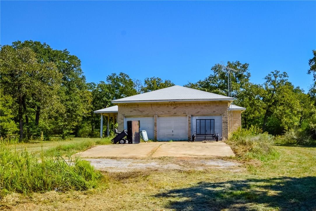 2123 Woodcreek Drive, Waelder, TX 78959 MLS 4110956