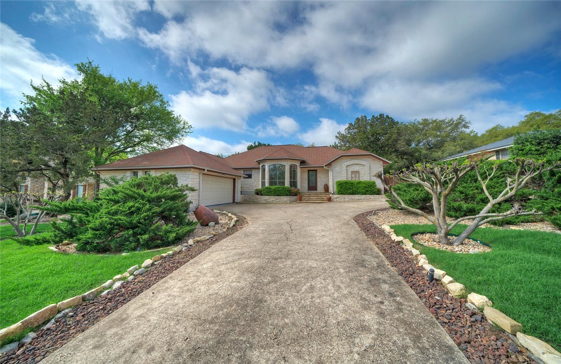 611 Rolling Green Drive, Lakeway, TX 78734 MLS 9381496
