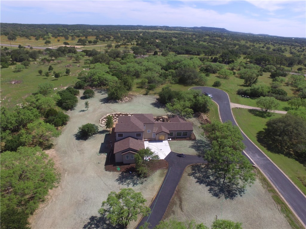 101 Cross Trail, Spicewood, TX 78669 MLS 1424550