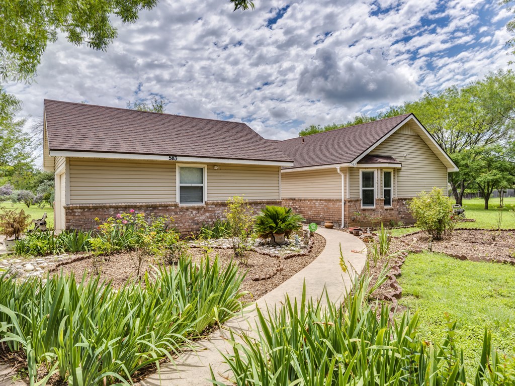 583 Spring River Drive, Martindale, TX, 78655 MLS 1779991