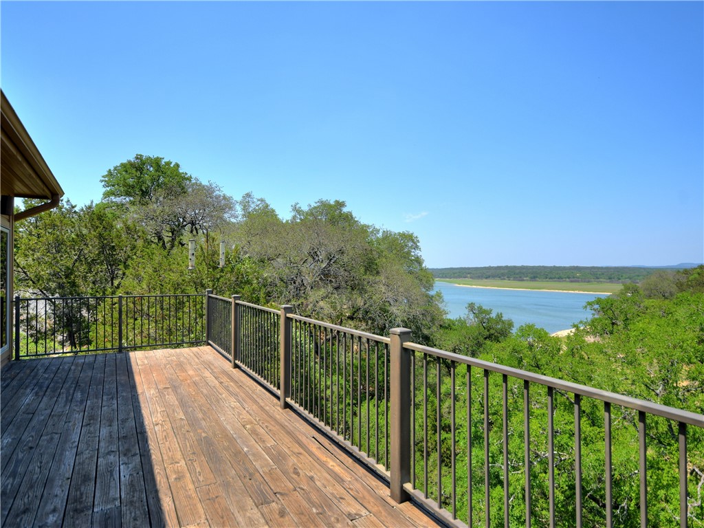 Windermere Oaks Homes for Sale Spicewood TX