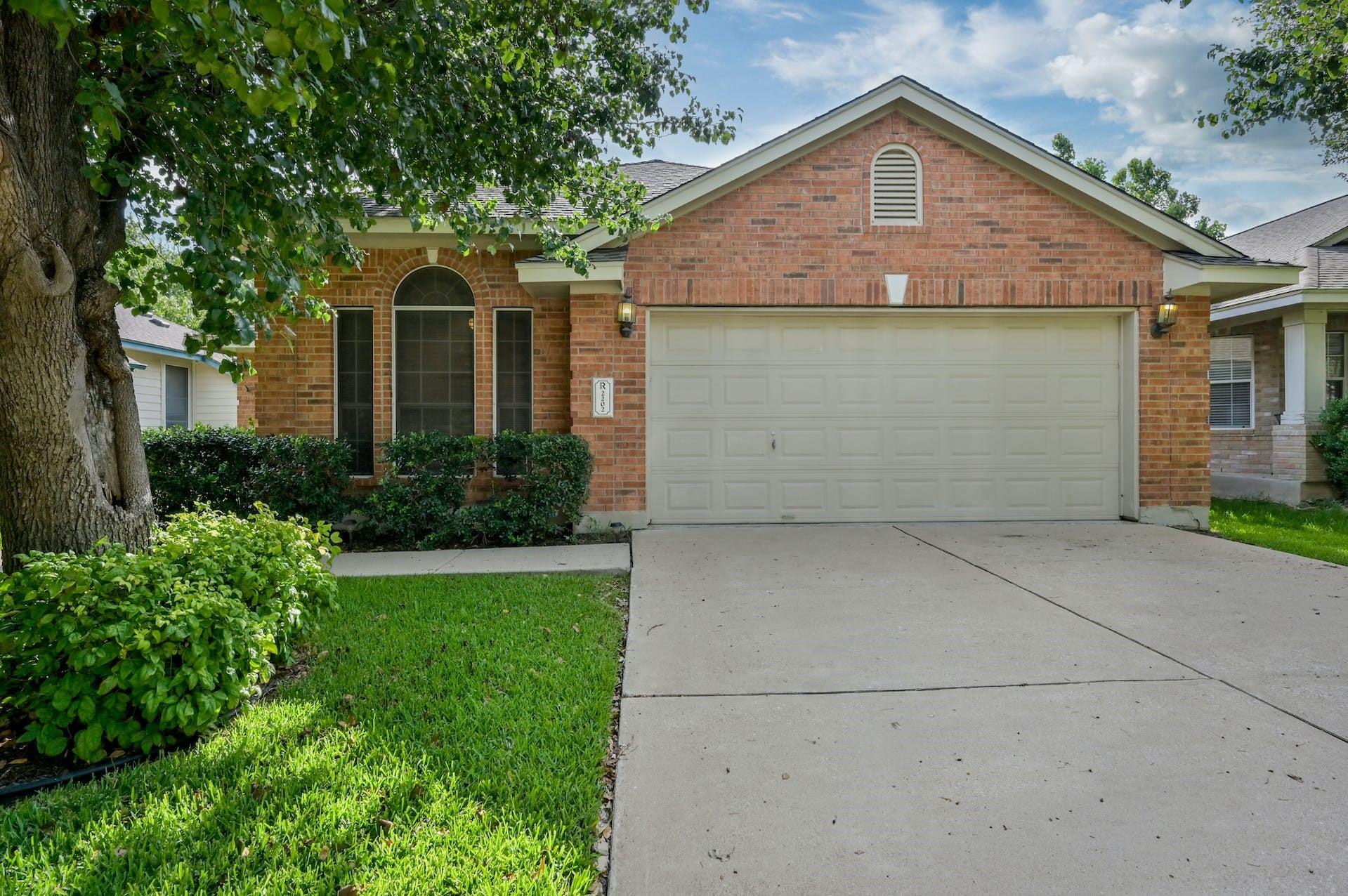 Lakeline Oaks Homes for Sale Lakeline Oaks, Cedar Park, TX