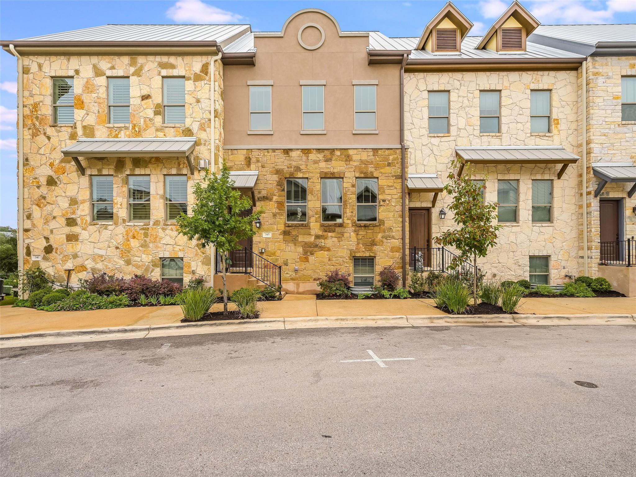 The Brownstone at the Summit Homes for Sale The Brownstone at the