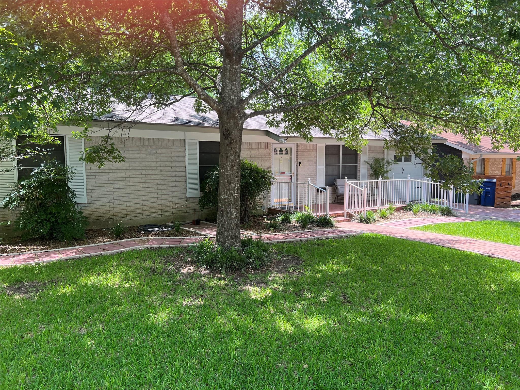 Colonial Hills Homes for Sale Colonial Hills, Austin, TX