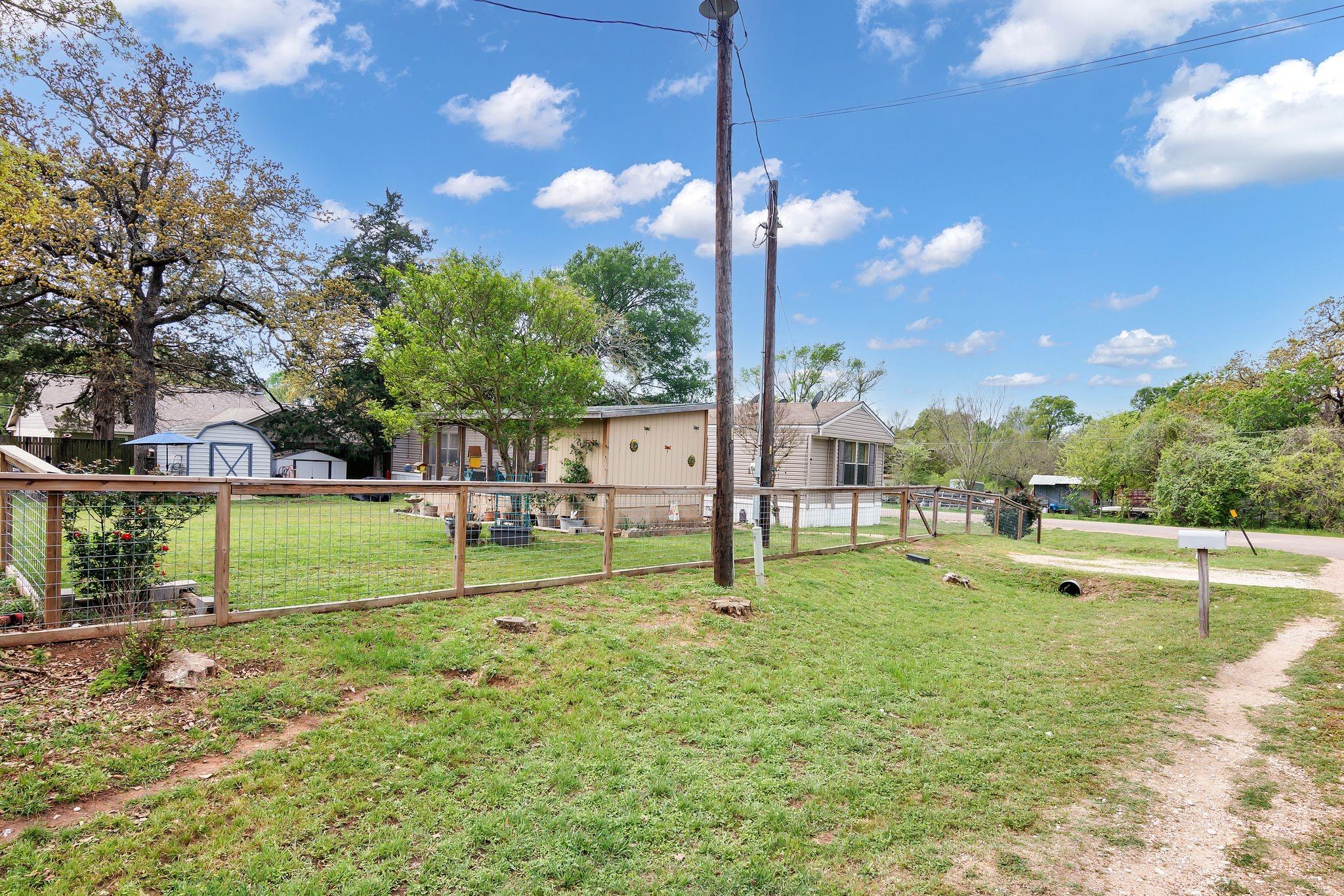 101 Swift Ln, Bastrop, TX, 78602 - MLS# 8657389
