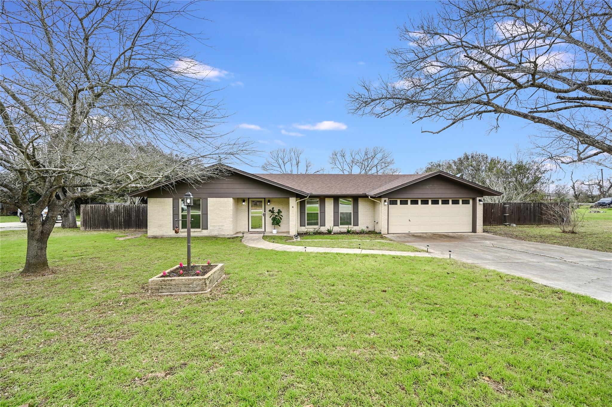 1515 Twin Island Dr, Lockhart, TX, 78644 MLS 3858312