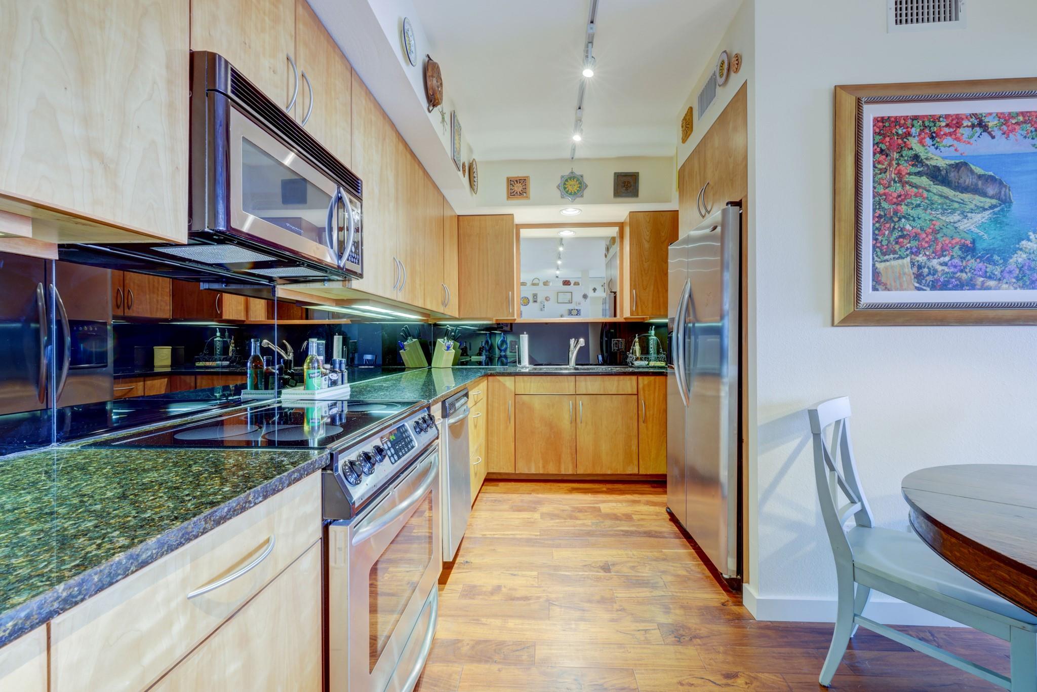 Cambridge Towers Homes for Sale Cambridge Towers, Austin, TX