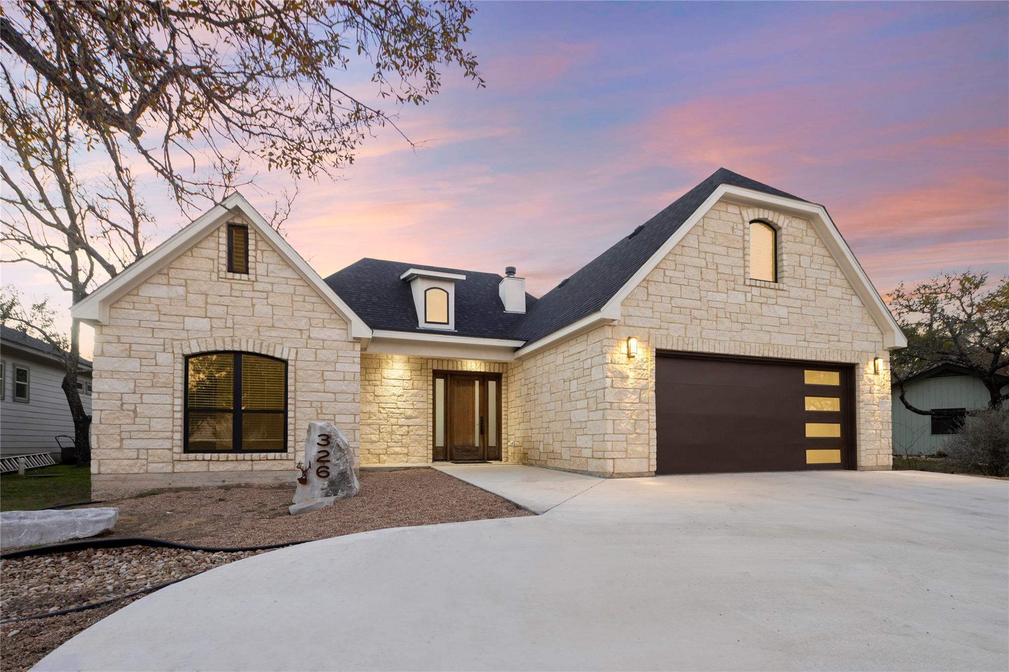 Windermere Oaks Homes for Sale Windermere Oaks, Spicewood, TX