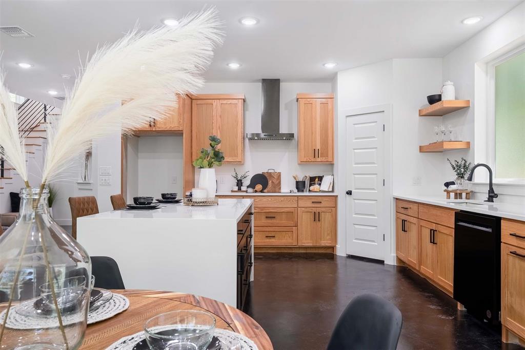 Tahitian Village Homes for Sale Tahitian Village, Bastrop, TX