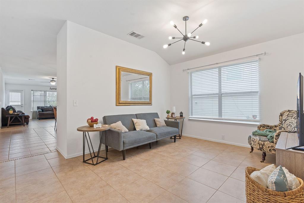 388 Hometown Pkwy, Kyle, TX, 78640 MLS 9801200