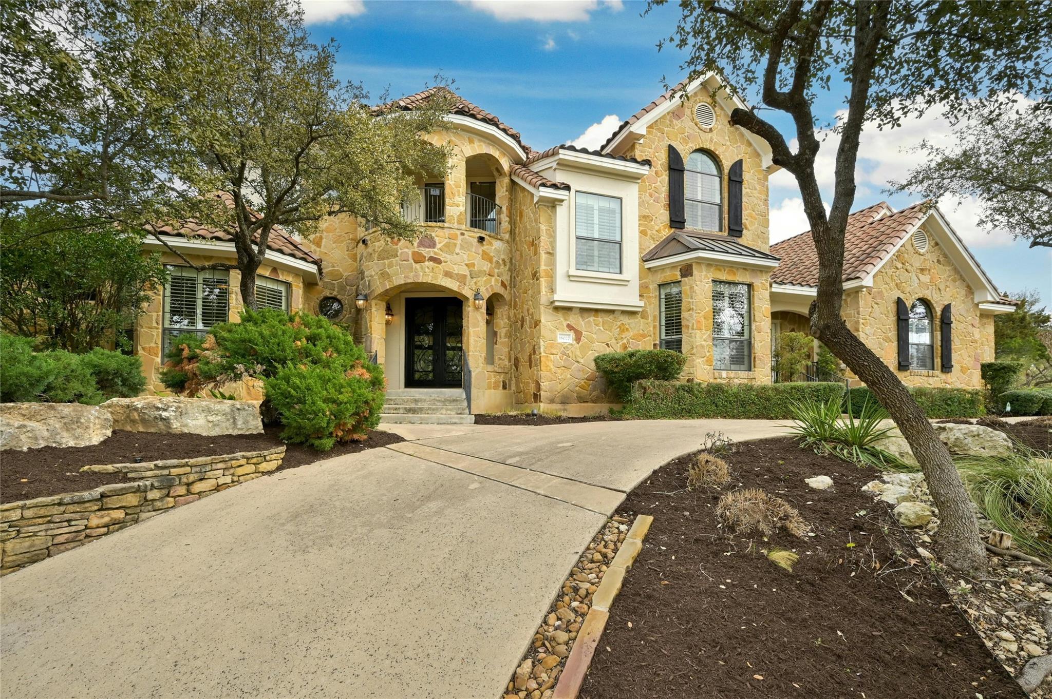 Vineyard Bay Homes for Sale Vineyard Bay, Austin, TX