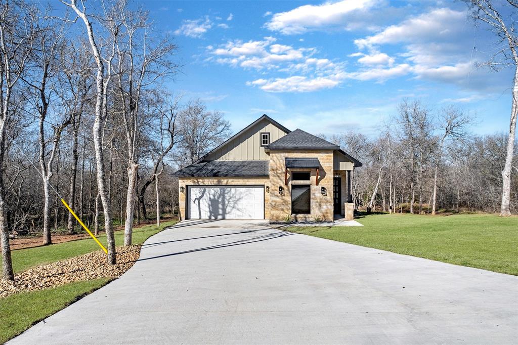 Tahitian Village Homes for Sale Tahitian Village, Bastrop, TX